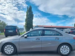 Grau Gebraucht 2020 Mercedes A180 Limousine | 14.990 € (Guter Preis)