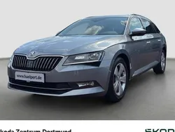 Grau Gebraucht 2019 Skoda Superb Style Kombi | 20.445 € (Guter Preis)