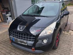 Schwarz Gebraucht 2010 Peugeot 3008 Premium SUV | 2.500 € (Superpreis)
