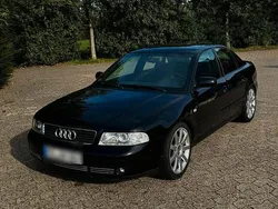 Schwarz Gebraucht 2000 Audi A4 Limousine | 3.950 €