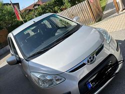 Silber Gebraucht 2009 Hyundai i10 Kleinwagen | 2.600 € (Guter Preis)