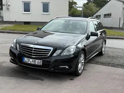 Schwarz Gebraucht 2010 Mercedes E200 Kombi | 6.990 €
