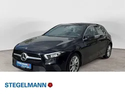 Kosmosschwarz metalliclack Gebraucht 2018 Mercedes A200 Progressive Limousine | 22.390 € (Fairer Preis)
