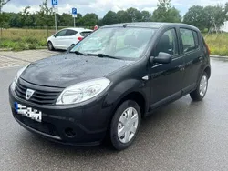 Schwarz Gebraucht 2011 Dacia Sandero Lauréate Kleinwagen | 1.480 € (Guter Preis)