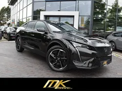 Perla nera schwarz (metallic) Gebraucht 2024 Peugeot 408 GT GTi Limousine | 25.790 € (Fairer Preis)