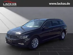 Schwarz Gebraucht 2023 VW Passat Business Kombi | 21.450 € (Guter Preis)