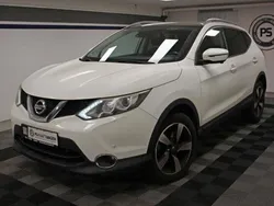 Weiß Gebraucht 2016 Nissan Qashqai 360º SUV | 12.890 € (Fairer Preis)