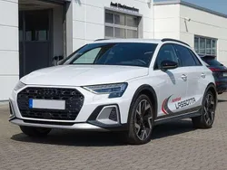 Gletscherweiß metallic Gebraucht 2024 Audi A3 S-Line Limousine | 37.700 € (Superpreis)