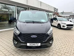 Obsidianschwarz metallic Gebraucht 2023 Ford Tourneo Custom Active Van / Kleinbus | 41.960 € (Guter Preis)