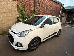 Weiß Gebraucht 2015 Hyundai i10 Kleinwagen | 3.850 € (Guter Preis)