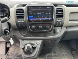 Weiss casablanca Gebraucht 2013 Renault Trafic Van | 8.000 € (Superpreis)