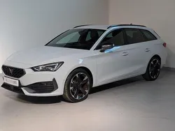 Weiß Gebraucht 2024 Cupra Leon Limousine | 24.999 € (Guter Preis)