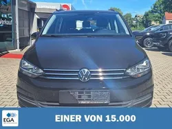 Schwarz metallic Gebraucht 2020 VW Touran Comfortline Van / Kleinbus | 23.650 € (Fairer Preis)