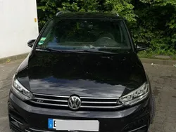 Schwarz Gebraucht 2019 VW Touran Highline Van / Kleinbus | 22.999 € (Guter Preis)