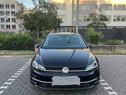 Schwarz Gebraucht 2018 VW Golf VII Join Kombi | 12.600 € (Fairer Preis)