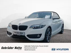 Weiss / Gebraucht 2021 BMW 220 Sport Line Cabrio | 30.650 € (Fairer Preis)