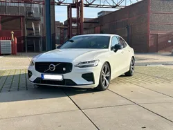 Weiß Gebraucht 2019 Volvo S60 R-Design Limousine | 19.980 € (Etwas zu teuer)