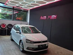 Weiß Gebraucht 2015 VW Polo LOUNGE Kleinwagen | 7.999 € (Fairer Preis)