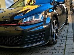 Grau Gebraucht 2015 VW Golf VII Sportline Kleinwagen | 19.500 € (Teuer)