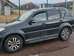 Schwarz Gebraucht 2015 Ssangyong (KGM) Rexton SUV | 13.900 €