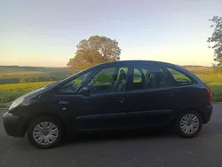 Blau Gebraucht 2005 Citroën Xsara Picasso Comfort Van / Kleinbus | 2.800 € (Teuer)