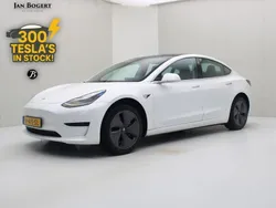 Weiß Gebraucht 2020 Tesla Model 3 Standard Range Limousine | 19.400 € (Guter Preis)