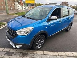 Blau Gebraucht 2017 Dacia Lodgy Celebration Van / Kleinbus | 9.980 € (Fairer Preis)