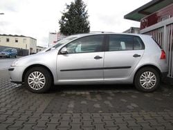 Silber Gebraucht 2004 VW Golf V Comfortline Limousine | 880 € (Superpreis)