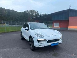Weiß Gebraucht 2012 Porsche Cayenne SUV | 26.800 € (Fairer Preis)