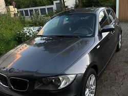 Grau Gebraucht 2007 BMW 118 Kleinwagen | 2.000 € (Guter Preis)