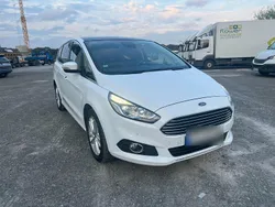 Weiß Gebraucht 2019 Ford S-MAX Titanium Van / Kleinbus | 12.900 € (Superpreis)