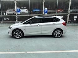 Weiß Gebraucht 2015 BMW 220 Active Tourer Sport Line Van / Kleinbus | 10.750 € (Guter Preis)