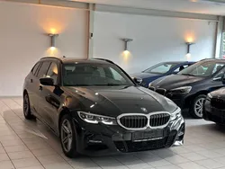 Schwarz Gebraucht 2022 BMW 320 M Sport Kombi | 28.999 € (Superpreis)