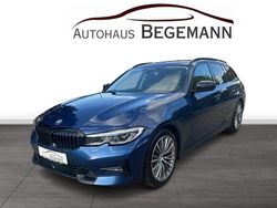 Blau Gebraucht 2020 BMW 320 Sport Line Kombi | 26.400 € (Etwas zu teuer)