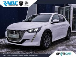 Weiß Gebraucht 2021 Peugeot e-208 Active Kleinwagen | 13.490 € (Fairer Preis)