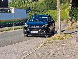 Schwarz Gebraucht 2015 Hyundai ix35 Premium SUV | 13.000 € (Etwas zu teuer)