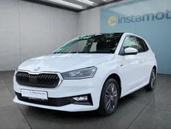 Weiß Gebraucht 2024 Skoda Fabia Limousine | 18.999 € (Guter Preis)