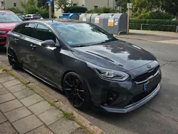 Grau Gebraucht 2021 Kia ProCeed Kleinwagen | 25.990 € (Fairer Preis)