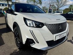 Lack weiss perlglänzend/typ au Gebraucht 2020 Peugeot e-2008 GT-line SUV | 15.490 € (Fairer Preis)