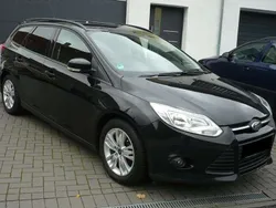 Schwarz Gebraucht 2014 Ford Focus Kombi | 2.250 € (Superpreis)