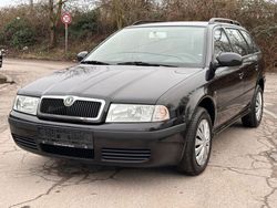 Schwarzmagic perleffekt Gebraucht 2010 Skoda Octavia Tour Kombi | 3.800 € (Fairer Preis)