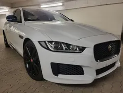 Weiß Gebraucht 2017 Jaguar XE S Limousine | 19.990 € (Fairer Preis)