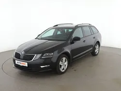 Grau Gebraucht 2018 Skoda Octavia Ambition Kombi | 19.640 €