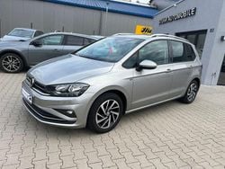 Silber Gebraucht 2018 VW Golf Sportsvan Join Van / Kleinbus | 14.990 € (Guter Preis)