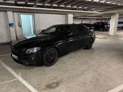 Schwarz Gebraucht 2019 Mercedes E300 AMG line Limousine | 34.000 €