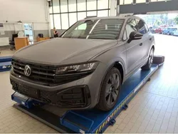 Siliziumgrau matt/siliziumgrau Gebraucht 2024 VW Touareg R-line SUV | 71.980 € (Fairer Preis)