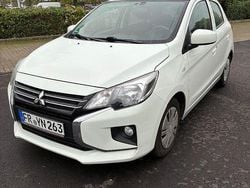 Weiß Gebraucht 2021 Mitsubishi Space Star Spirit Kleinwagen | 7.750 € (Fairer Preis)