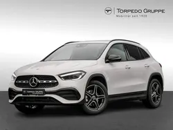Digitalweiß metallic Gebraucht 2023 Mercedes GLA200 AMG line SUV | 36.988 € (Fairer Preis)