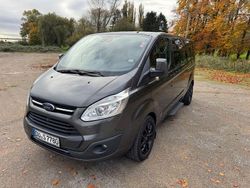 Grau Gebraucht 2016 Ford Tourneo Van / Kleinbus | 16.500 €