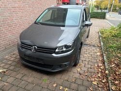 Grau Gebraucht 2014 VW Touran Cup Van / Kleinbus | 6.800 € (Superpreis)